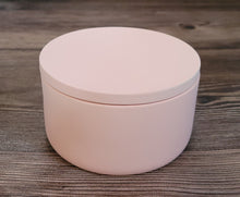 Load image into Gallery viewer, Rose Petals Luxury Soy Candle 13oz.